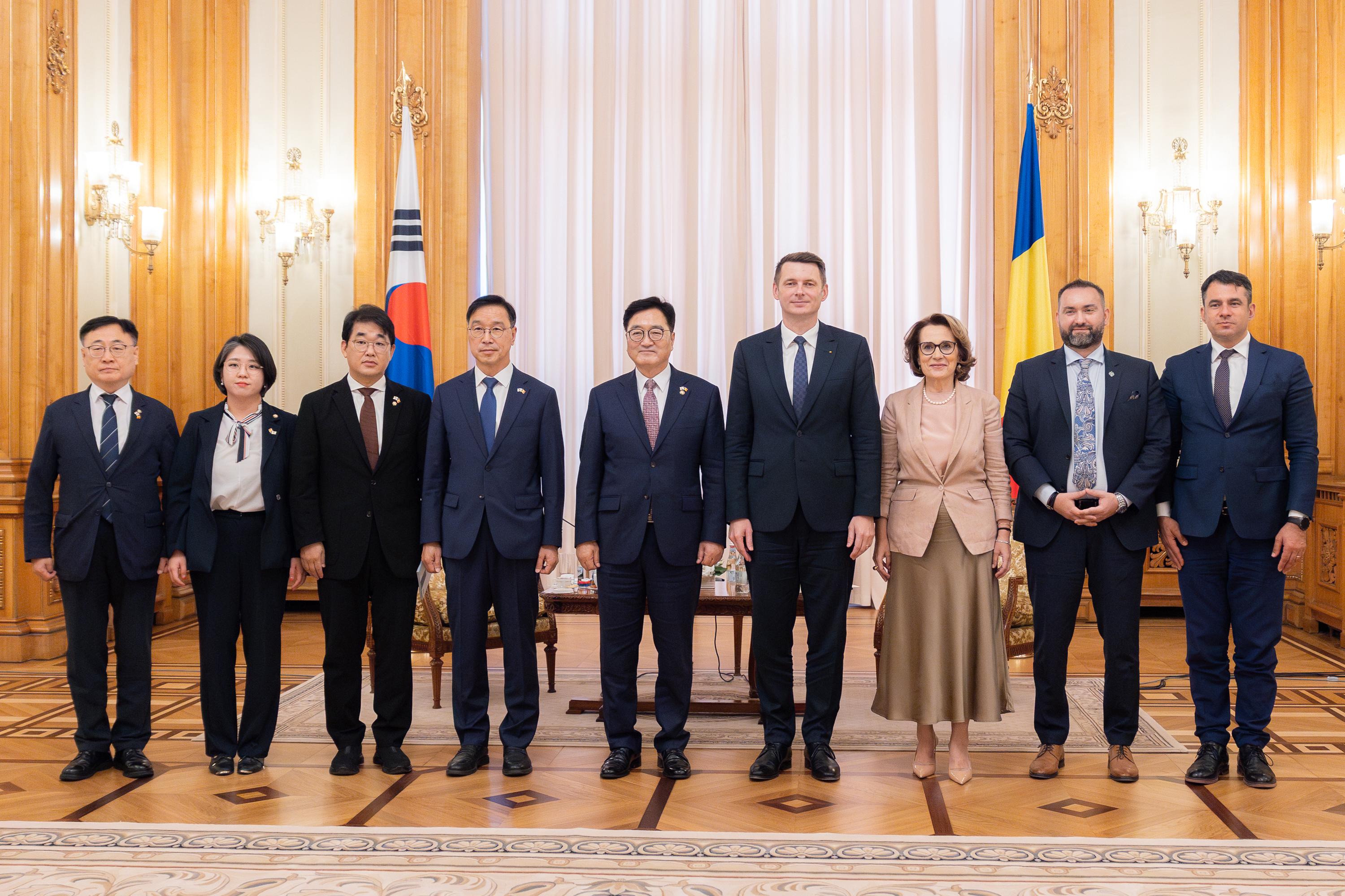Întrevederea președintelui Senatului, Mircea Abrudean, cu președintele Adunării Naționale a Republicii Coreea, Woo Won-shik